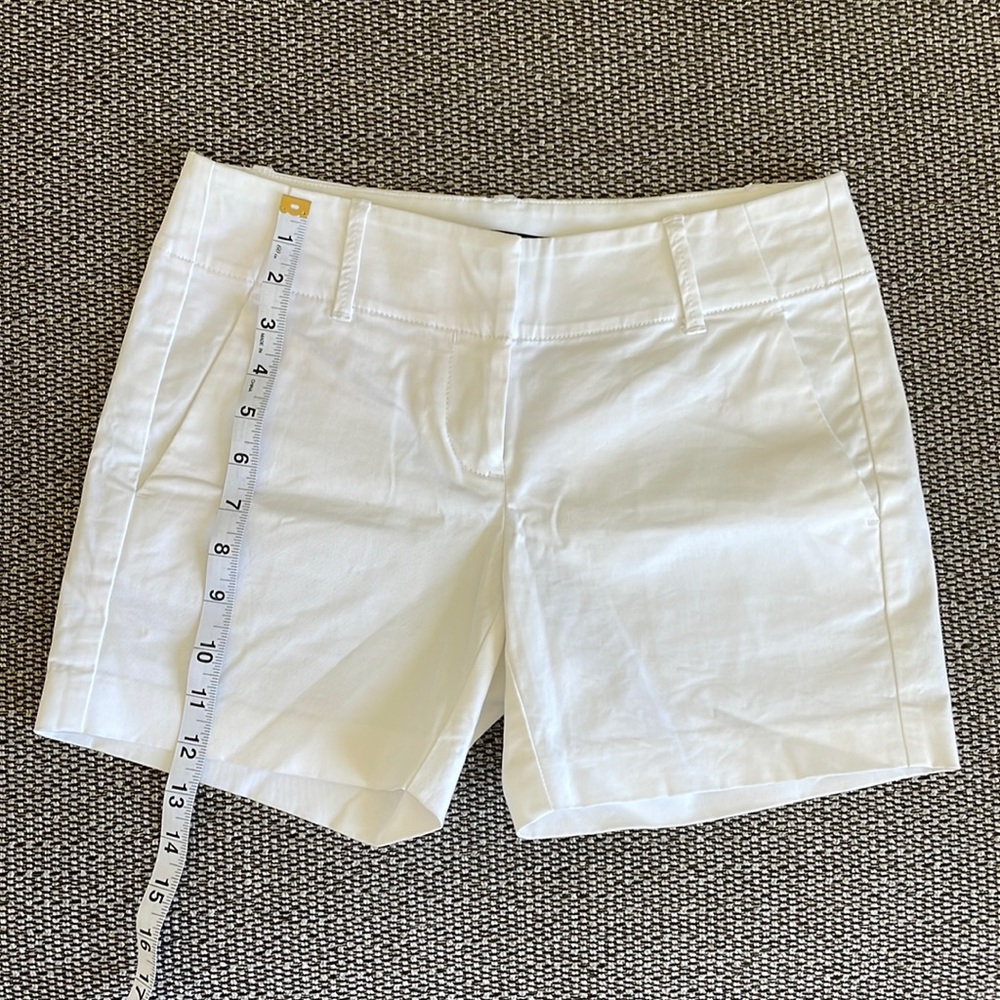 Ann Taylor White Shorts Petite 00P (new without tags)